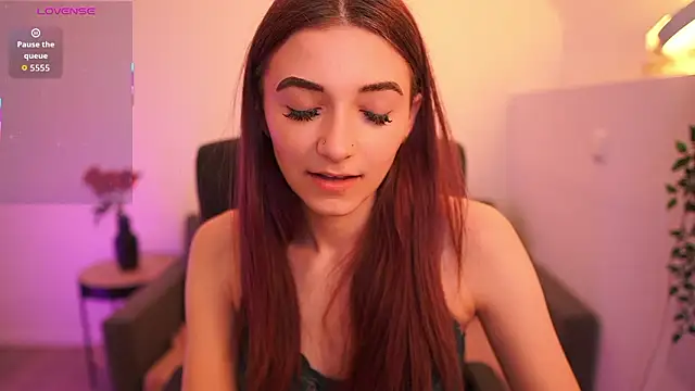 Snapshot of RocknRose18 chatting on March 17, 1:58 pm RocknRose18 online show from March 17, 1:58 pm