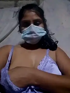 Snapshot of nilkirilli chatting on March 28, 3:44 pm nilkirilli online show from March 28, 3:44 pm