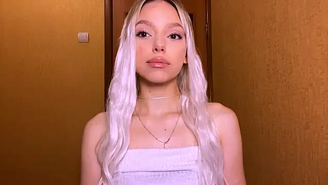 Snapshot of YawingSanguine chatting on March 15, 5:08 pm YawingSanguine online show from March 15, 5:08 pm