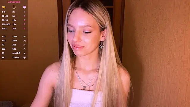 Snapshot of YawingSanguine chatting on March 21, 9:07 pm YawingSanguine online show from March 21, 9:07 pm