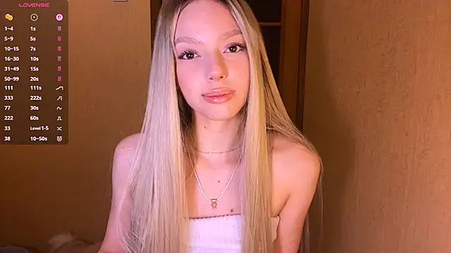 Snapshot of YawingSanguine chatting on March 25, 3:51 pm YawingSanguine online show from March 25, 3:51 pm