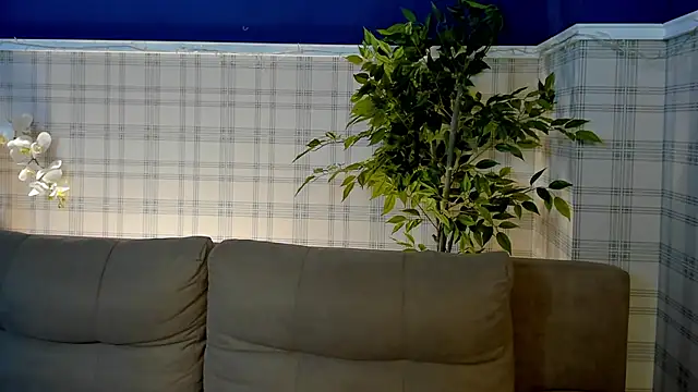 Edna Martin online show from April 25, 1:08 am