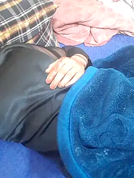 Snapshot of Your_Haseena7 chatting on March 27, 1:22 pm Your Haseena7 online show from March 27, 1:22 pm