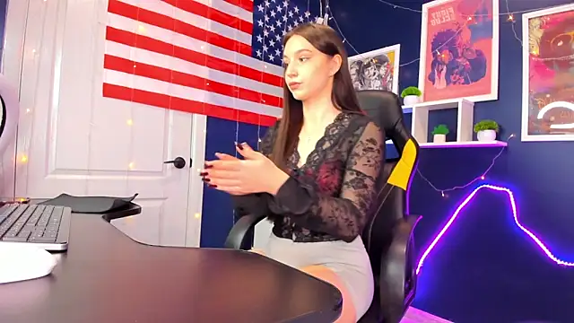 Snapshot of Katy_waves chatting on March 10, 11:15 am Katy waves online show from March 10, 11:15 am