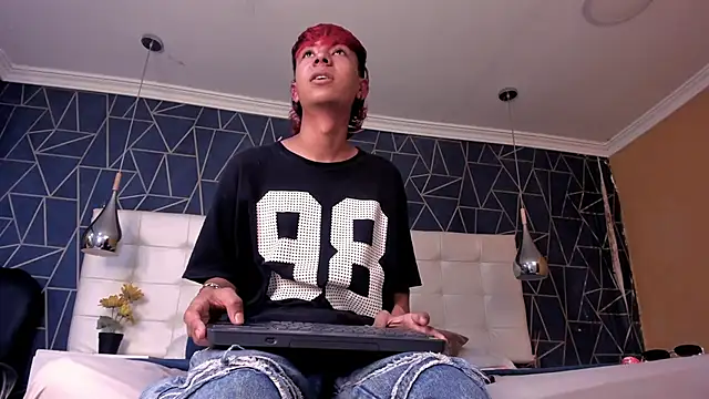 Snapshot of ChritianDowney chatting on March 15, 8:37 pm ChritianDowney online show from March 15, 8:37 pm