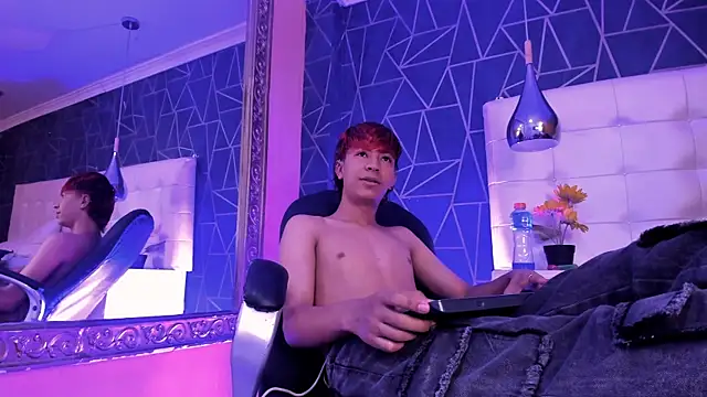 Snapshot of ChritianDowney chatting on March 18, 9:12 am ChritianDowney online show from March 18, 9:12 am