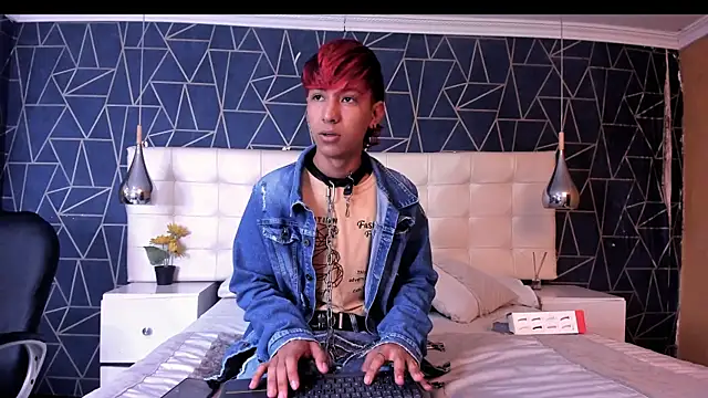 Snapshot of ChritianDowney chatting on March 20, 3:55 am ChritianDowney online show from March 20, 3:55 am