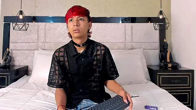 Snapshot of ChritianDowney chatting on March 23, 10:47 pm ChritianDowney online show from March 23, 10:47 pm