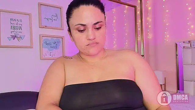 Snapshot of lulu_vegha chatting on March 7, 12:57 pm lulu vegha online show from March 7, 12:57 pm