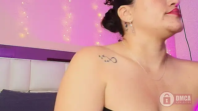 Snapshot of lulu_vegha chatting on March 12, 11:49 am lulu vegha online show from March 12, 11:49 am