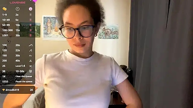 Snapshot of Selena_blom chatting on March 19, 11:36 am Selena blom online show from March 19, 11:36 am