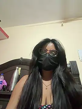 Snapshot of nikki_catz chatting on June 22, 4:26 pm nikki catz online show from June 22, 4:26 pm