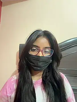 Snapshot of nikki_catz chatting on July 2, 4:46 pm nikki catz online show from July 2, 4:46 pm