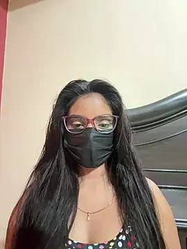 Snapshot of nikki_catz chatting on July 16, 4:35 pm nikki catz online show from July 16, 4:35 pm
