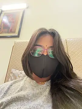 Snapshot of nikki_catz chatting on July 21, 7:38 pm nikki catz online show from July 21, 7:38 pm
