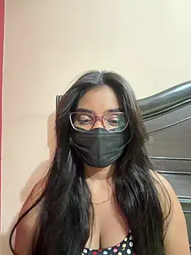 Snapshot of nikki_catz chatting on July 27, 4:47 pm nikki catz online show from July 27, 4:47 pm