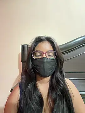 Snapshot of nikki_catz chatting on July 28, 5:01 pm nikki catz online show from July 28, 5:01 pm
