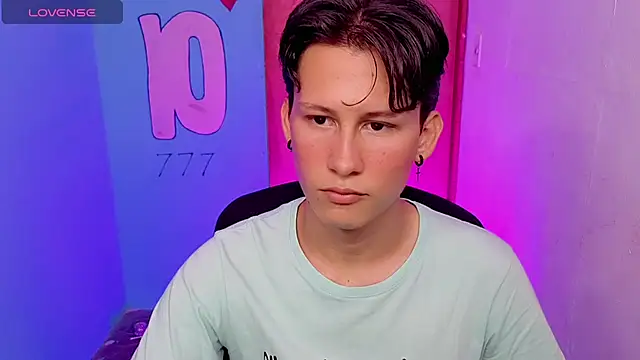 Snapshot of SanjiI_777 chatting on March 25, 12:33 pm SanjiI 777 online show from March 25, 12:33 pm