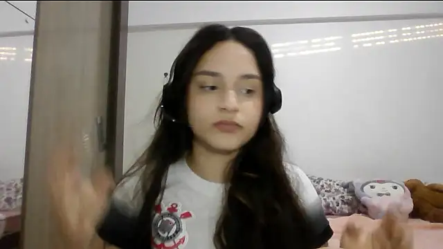 Snapshot of Willowlk chatting on March 15, 9:21 pm Willowlk online show from March 15, 9:21 pm