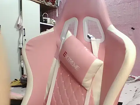 hot-cumplay online show from July 21, 4:48 am