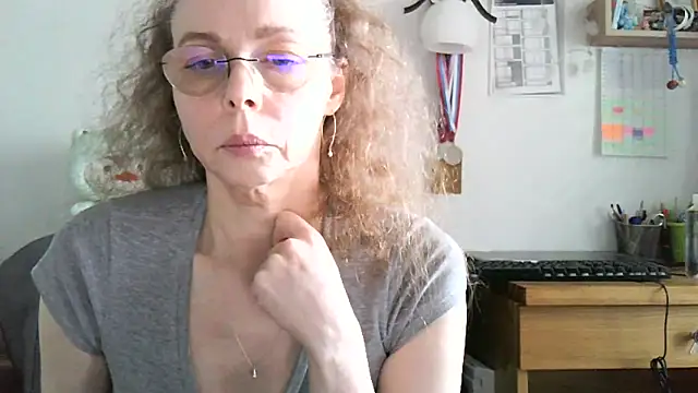 Snapshot of Helly_nana chatting on March 22, 2:31 pm Helly nana online show from March 22, 2:31 pm