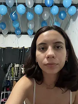 Snapshot of Nicole_Cute04 chatting on March 17, 3:11 am Nicole Cute04 online show from March 17, 3:11 am