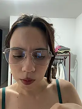 Snapshot of Nicole_Cute04 chatting on July 21, 3:53 am Nicole Cute04 online show from July 21, 3:53 am