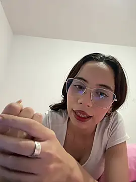 Snapshot of Nicole_Cute04 chatting on July 26, 5:04 am Nicole Cute04 online show from July 26, 5:04 am