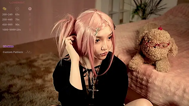Linhmew online show from June 29, 10:32 pm