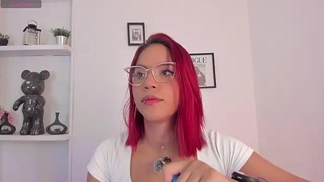 Snapshot of Im_Scarlett_ chatting on April 23, 6:21 pm Im Scarlett online show from April 23, 6:21 pm
