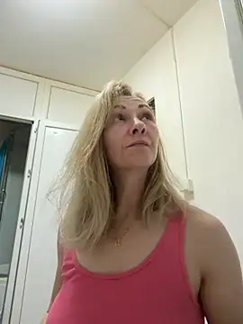 Snapshot of Secret_Ladyx chatting on March 12, 2:50 am Secret Ladyx online show from March 12, 2:50 am