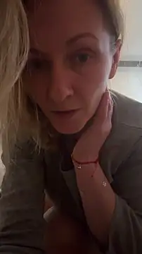 Snapshot of Secret_Ladyx chatting on March 23, 9:57 am Secret Ladyx online show from March 23, 9:57 am