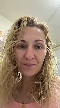 Snapshot of Secret_Ladyx chatting on May 14, 7:53 pm Secret Ladyx online show from May 14, 7:53 pm