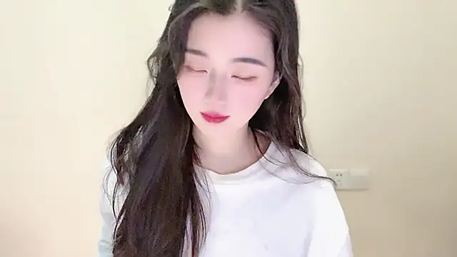 Snapshot of jinxiyao01 chatting on April 12, 7:57 am jinxiyao01 online show from April 12, 7:57 am