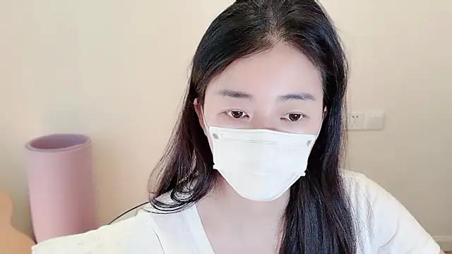 Snapshot of jinxiyao01 chatting on May 6, 2:51 am jinxiyao01 online show from May 6, 2:51 am