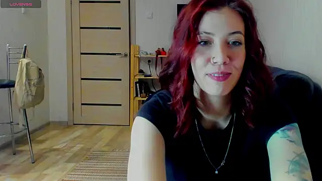 Snapshot of ooopsybritney chatting on March 13, 4:35 pm ooopsybritney online show from March 13, 4:35 pm