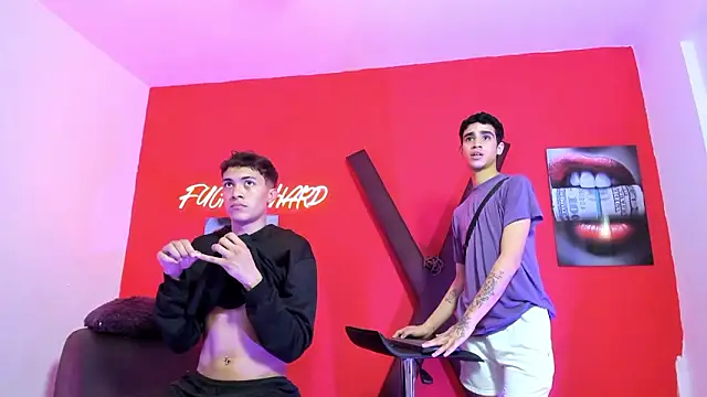 Snapshot of SKYN_MAN chatting on March 6, 1:24 am SKYN MAN online show from March 6, 1:24 am