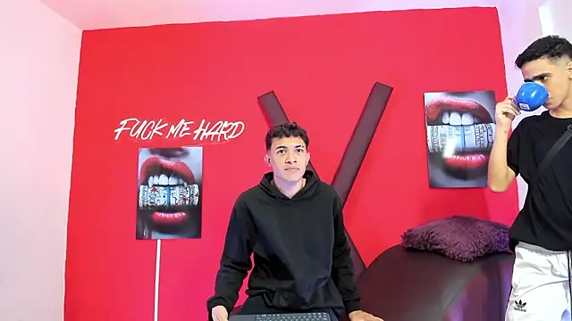 Snapshot of SKYN_MAN chatting on March 18, 1:31 am SKYN MAN online show from March 18, 1:31 am