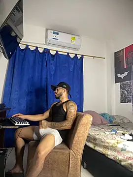 Snapshot of Kenny_romano chatting on March 6, 11:50 am Kenny romano online show from March 6, 11:50 am