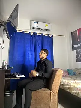 Snapshot of Kenny_romano chatting on March 7, 4:59 pm Kenny romano online show from March 7, 4:59 pm