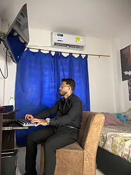 Snapshot of Kenny_romano chatting on March 8, 6:12 pm Kenny romano online show from March 8, 6:12 pm