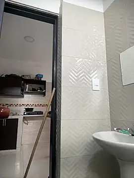 Snapshot of Kenny_romano chatting on March 22, 4:32 pm Kenny romano online show from March 22, 4:32 pm