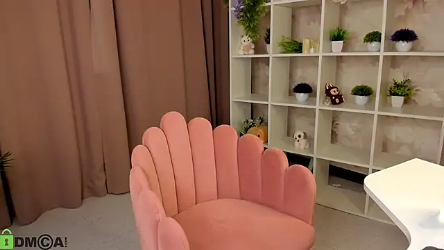 roxywinx online show from March 21, 8:19 am