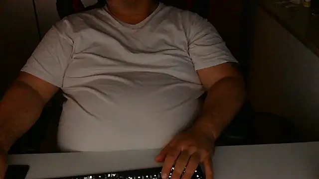 Snapshot of Blase_Hase123 chatting on April 12, 6:57 pm Blase Hase123 online show from April 12, 6:57 pm