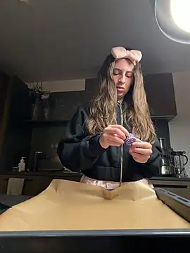 CuteJuliaa online show from March 13, 6:47 pm