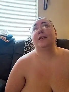 Snapshot of AgoneCanal chatting on March 6, 2:57 pm AgoneCanal online show from March 6, 2:57 pm