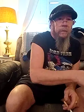 Snapshot of AgoneCanal chatting on March 14, 10:37 pm AgoneCanal online show from March 14, 10:37 pm