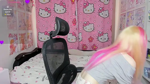 Nikkimiltonss online show from June 22, 4:37 pm