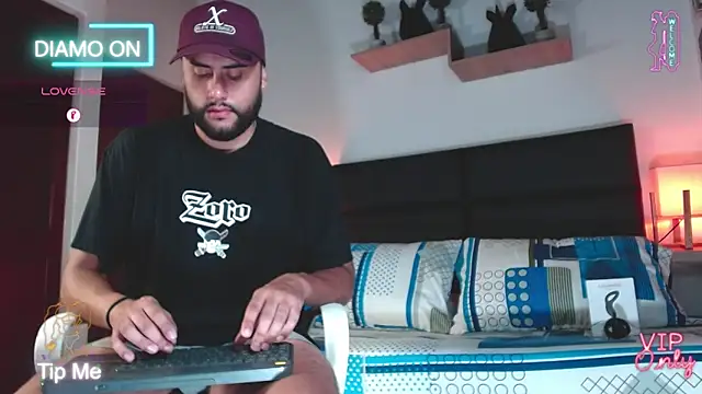 Snapshot of daniel_hunther chatting on March 21, 1:48 pm daniel hunther online show from March 21, 1:48 pm