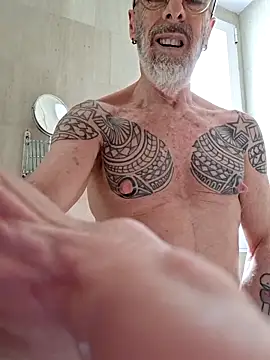 XXX666HEIL online show from May 11, 10:21 am